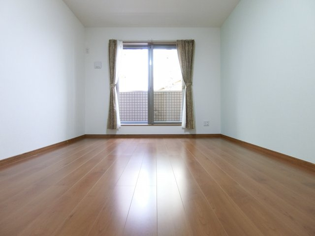 ラ・メール富田林A棟の居間・リビング