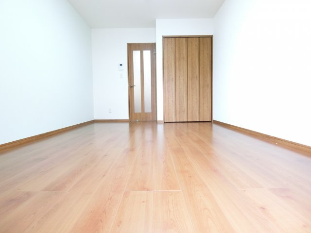 ラ・メール富田林A棟の洋室