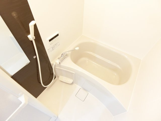 ラ・メール富田林A棟の浴室