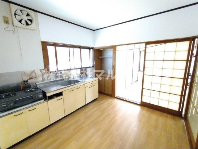 マンション珂志摩の居間・リビング|使いやすい居間です