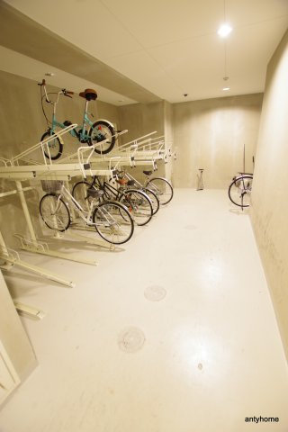 ウインズコート西中島　仲介手数料無料の駐車場