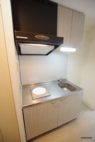 ウインズコート西中島　仲介手数料無料のキッチン