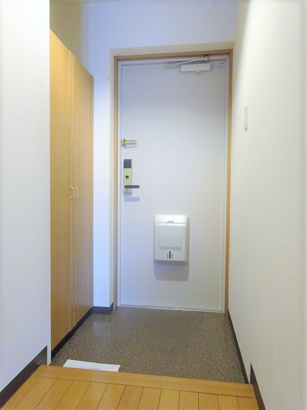 フリーデンの玄関