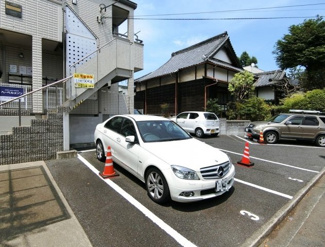 【駐車場】