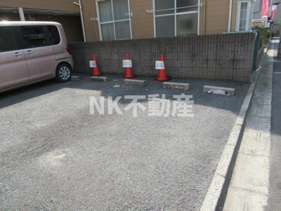 【駐車場】 | フローラ楓（若江岩田賃貸） | 空きはご確認下さい