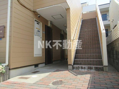 【エントランス】 | フローラ楓（若江岩田賃貸） | 建物の内部です