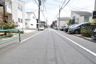 【前面道路含む現地写真】 | 現地見学や資料請求などお気軽にお問合わせ下さい。
周辺環境とあわせて現地ご案内致します。