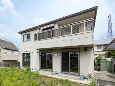 【外観】 | 王禅寺西2丁目貸家 | ペット＆楽器OK♪専用庭付きの広々とした一戸建てです♪小田急線「新百合ヶ丘」駅まで徒歩圏内♪小学校が近くてお子様のいるファミリーさんにも嬉しい立地です☆