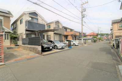 【前面道路含む現地写真】 | 東大和市向原4丁目/中古 | 南側6ｍ公道