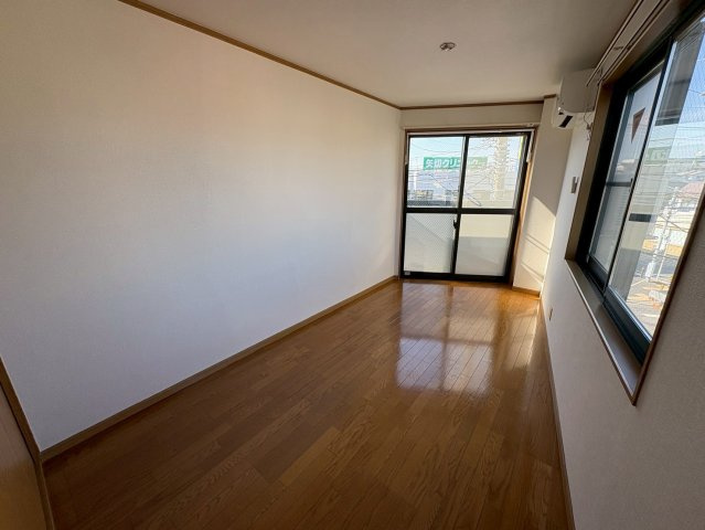 ヴァンテアンⅡの居間・リビング