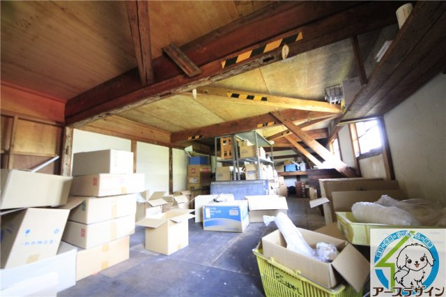 魚住町中尾貸し倉庫のその他