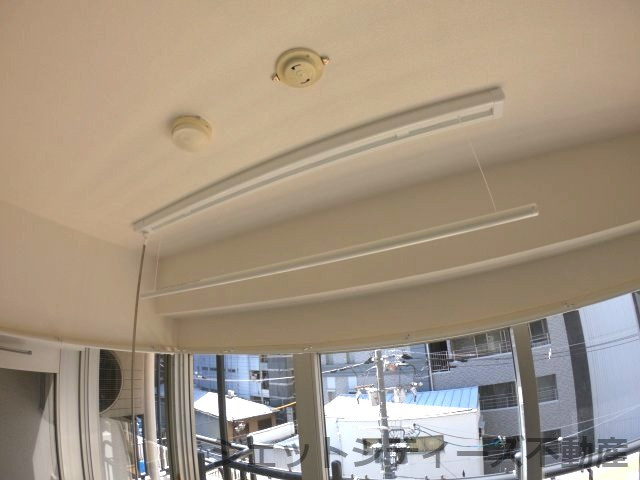 【設備】 | おおきに老松通りビル | 洗濯物干し