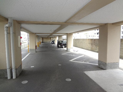 【駐車場】 | コートハウスⅢ・