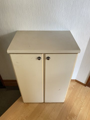 【内装】 | ケンズ坂田 | シューズボックス