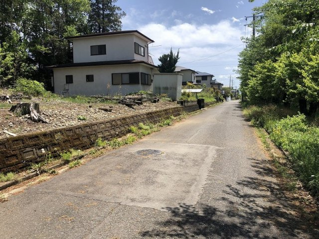 【前面道路含む現地写真】