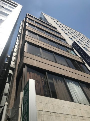 南特許ビルヂングの外観