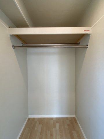 【内装】 | クレセント美野島 | 明るい室内です