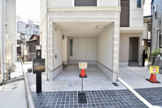 【駐車場】 | 現地見学や資料請求などお気軽にお問合せ下さい。
周辺環境とあわせて現地もご案内致します。