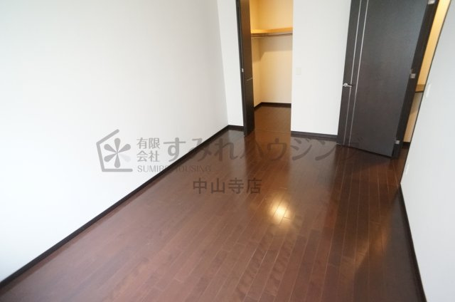 クレール宝塚ベルエールの寝室