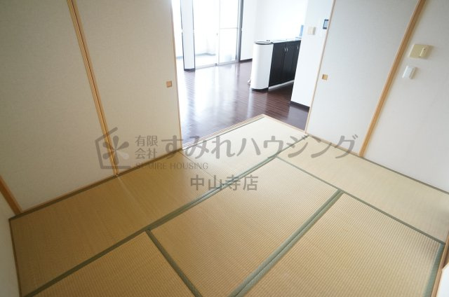 クレール宝塚ベルエールの和室