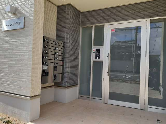 フォレスト光明池のエントランス