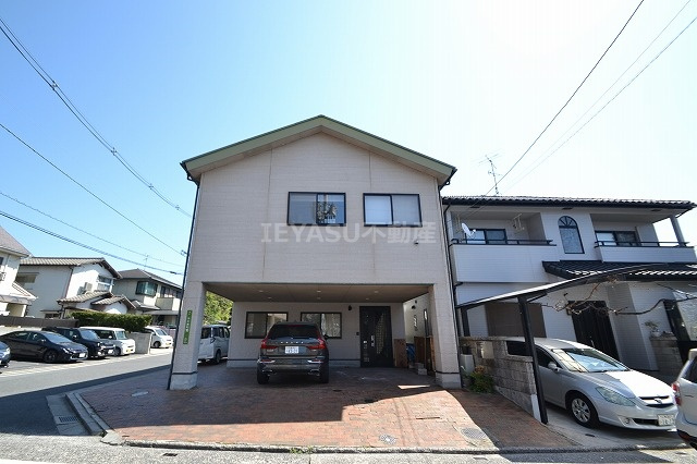 古江東町貸店舗の外観