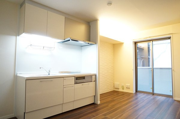 Grand Reveの居間・リビング|おしゃれな間接照明が目立つリビング☆