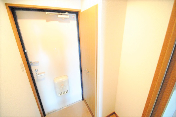 サンセットヒルズの玄関|シンプルで使いやすい玄関です