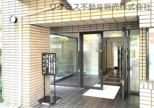 朝日プラザ新神戸のエントランス|毎日通るエントランスはこのようになっています