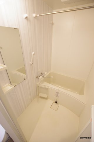 S-RESIDENCE新大阪Garden　仲介手数料無料の浴室