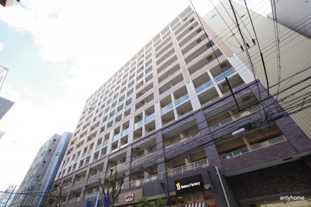 パークフラッツ江坂　仲介手数料無料の外観