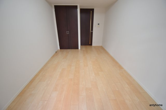 パークフラッツ江坂　仲介手数料無料の洋室