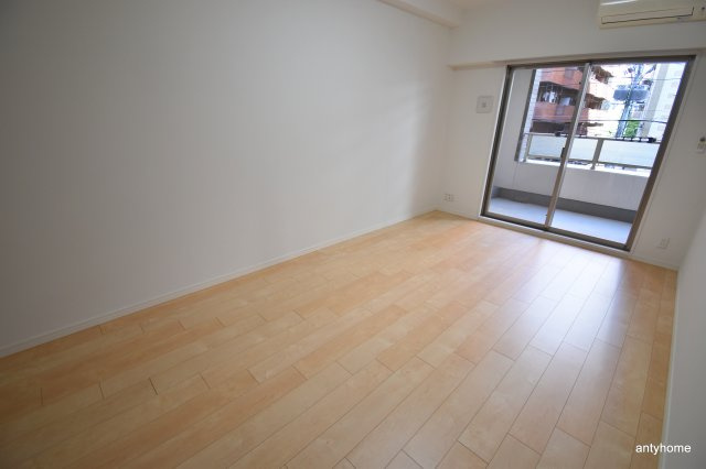 パークフラッツ江坂　仲介手数料無料の寝室