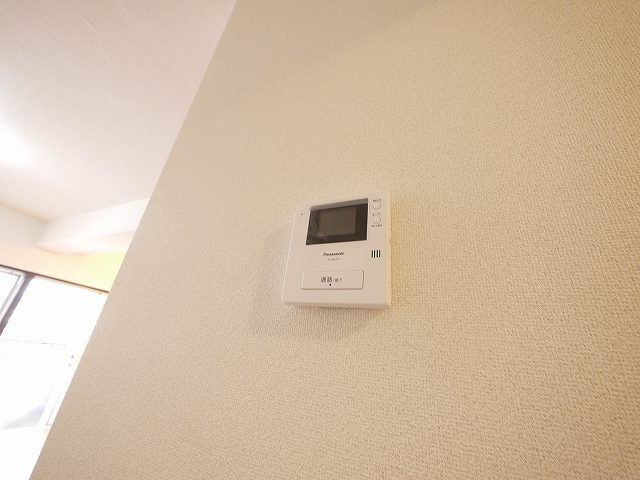 辻村ビル（川原城町）のセキュリティ|モニターホンつき！！