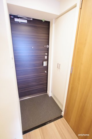 スプランディッドV 仲介手数料無料の玄関