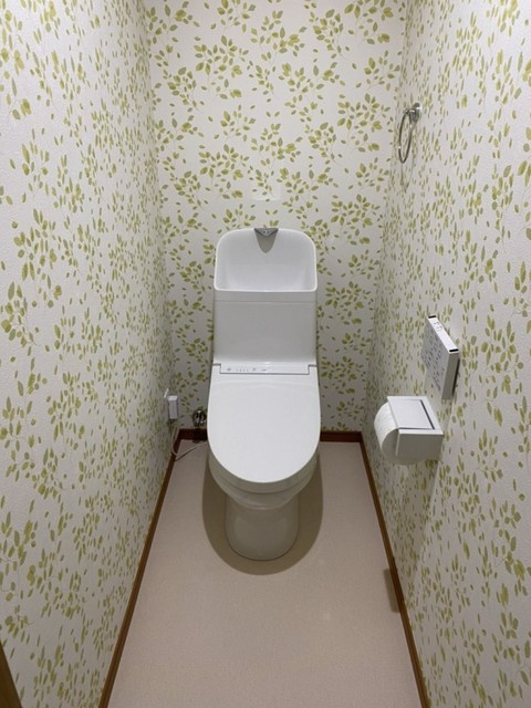 オークスマンション北野【キャッシュバック対象物件】のトイレ|落ち着いた色調のトイレです