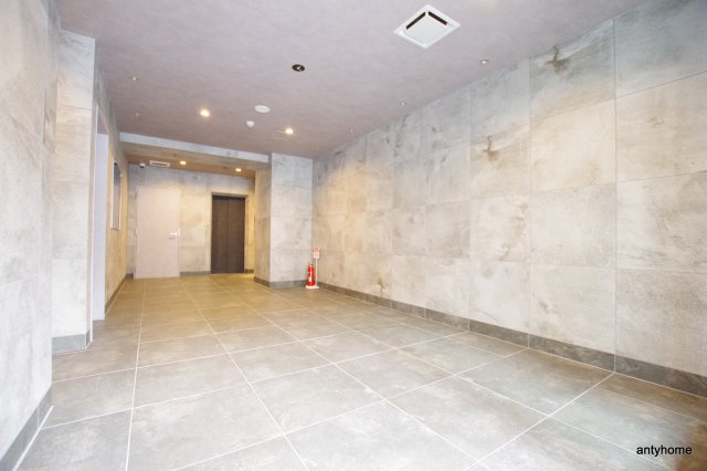 プレイシズ新大阪 仲介手数料無料のロビー