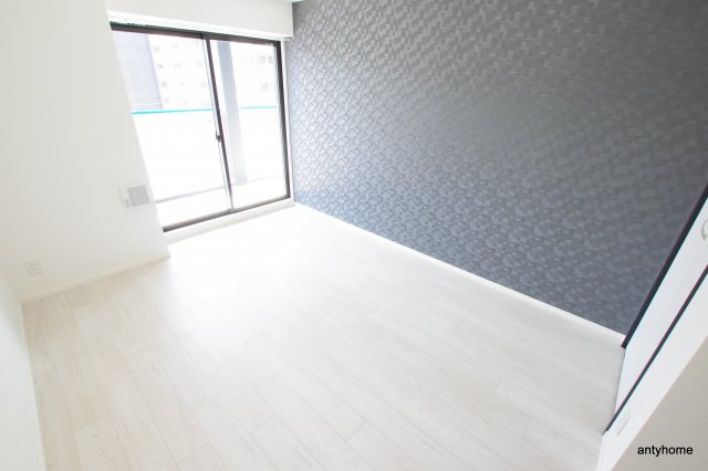 プレイシズ新大阪 仲介手数料無料の居間・リビング