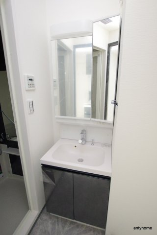 プレイシズ新大阪 仲介手数料無料の洗面所