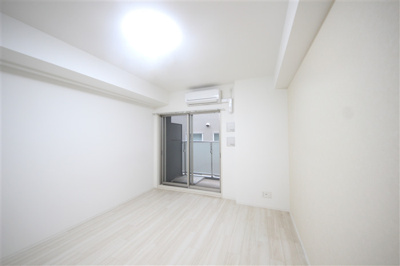 【洋室】 | コンフォリア心斎橋EAST