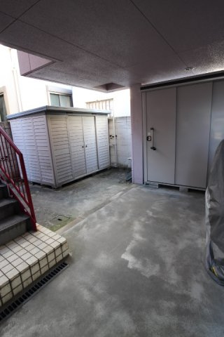 リバーサイド山本のエントランス