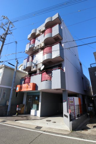 リバーサイド山本の外観