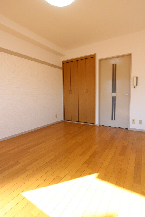 リバーサイド山本の居間・リビング