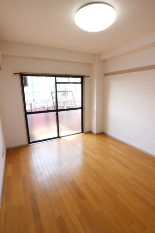 リバーサイド山本の寝室