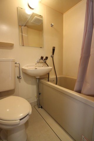 リバーサイド山本の浴室