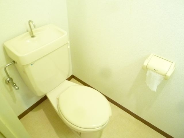 ワイズ朝潮橋駅前のトイレ