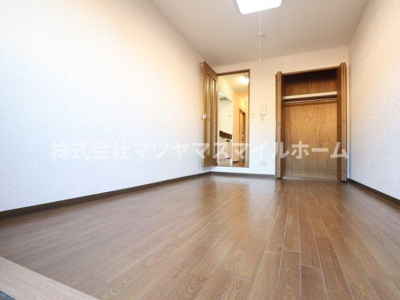 【寝室】 | ランドロードトミオ