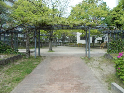【その他共用部分】 | 江坂住宅3号棟 | 敷地内公園