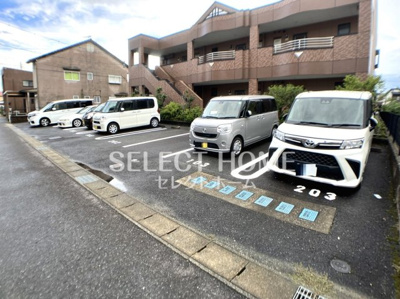 【駐車場】 | アメニティーA | 駐車場があります