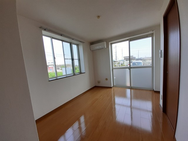 シャン・ド・フルールの居間・リビング